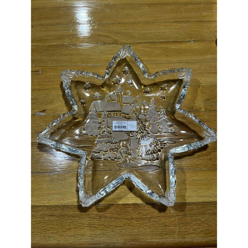 Mikasa Studio Nova Holiday Classics 9.5" Star Glass Platter Christmas Village